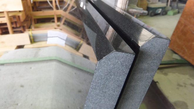 黒御影石で一番人気！山西黒のカウンター制作