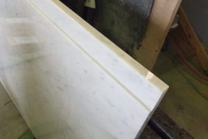 ビアンコカラーラのし台　ピール加工