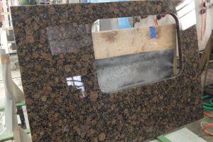 バルチックブラウン　艶やか！バルチックブラウンのカウンター完成！