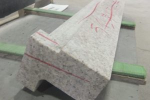 G682　細かな指示もお手の物♪敷居が完成！